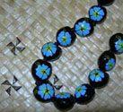 Hibisus flower chocker