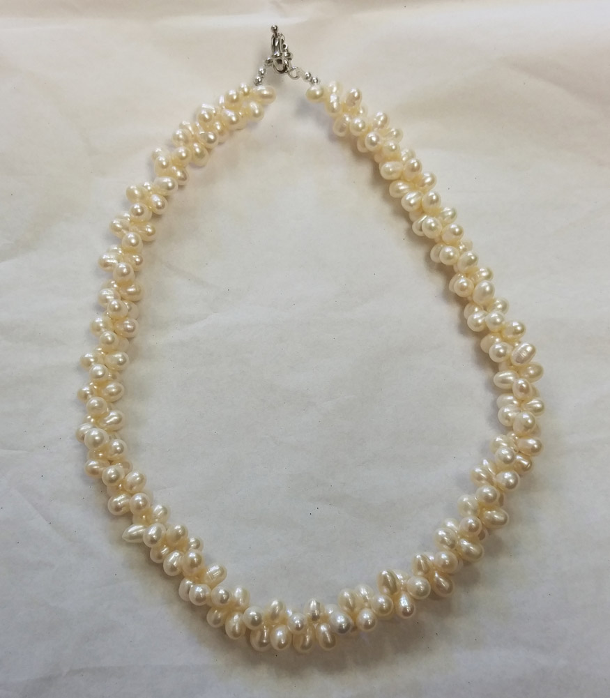 Ladies Twisted Freshwater Pearl Necklace